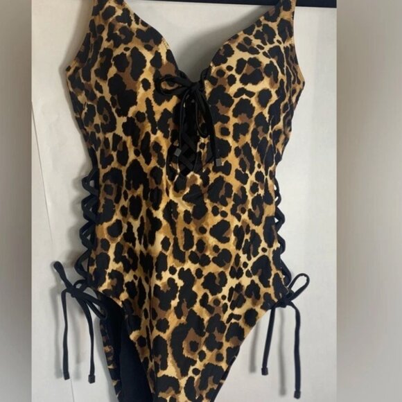 Bar Iii Women's Lace-up Cheetah Print One Piece Swimsuit Size S 10501 - Picture 4 of 4